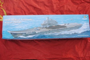 Trumpeter 05606 USSR ADMIRAL KUZNETSOV Aircraft Carrier